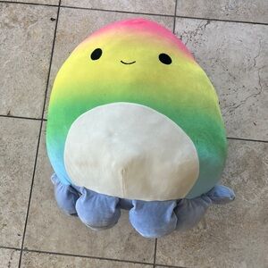Squishmallow Elodie Octopus
Multicolored Jumbo 24"